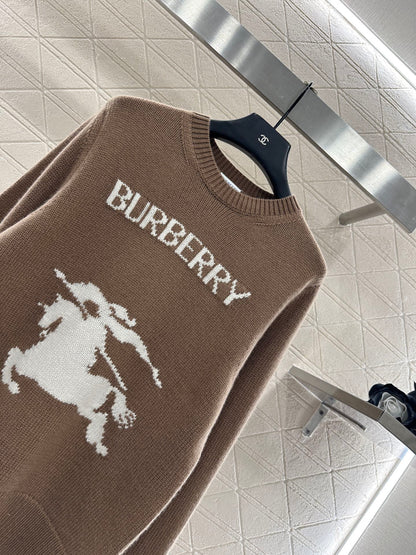 Logo loose pullover sweater