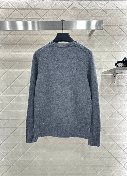 Logo loose pullover sweater