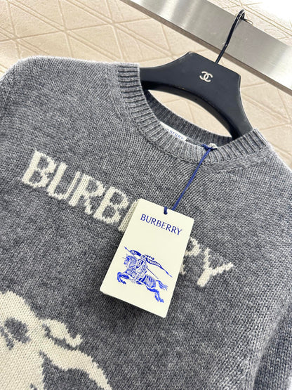 Logo loose pullover sweater