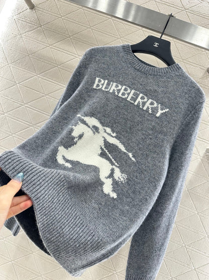 Logo loose pullover sweater