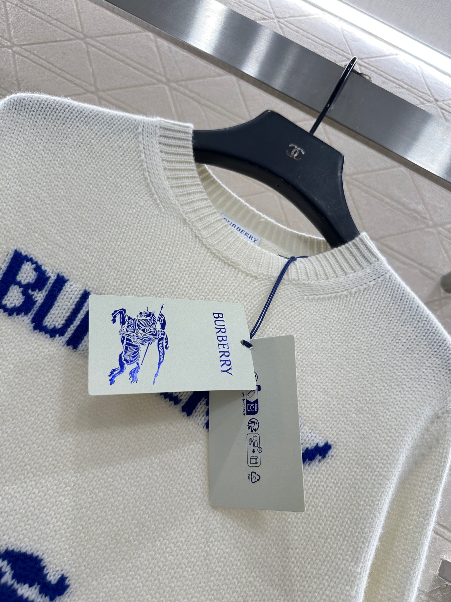 Logo loose pullover sweater