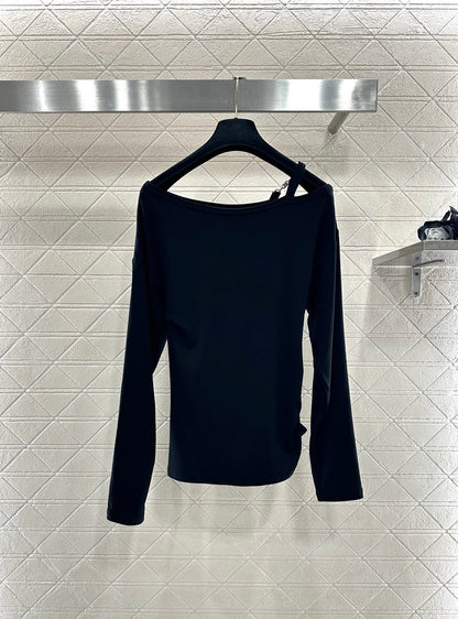 Single shoulder strap top