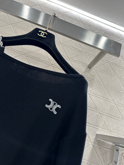 Single shoulder strap top