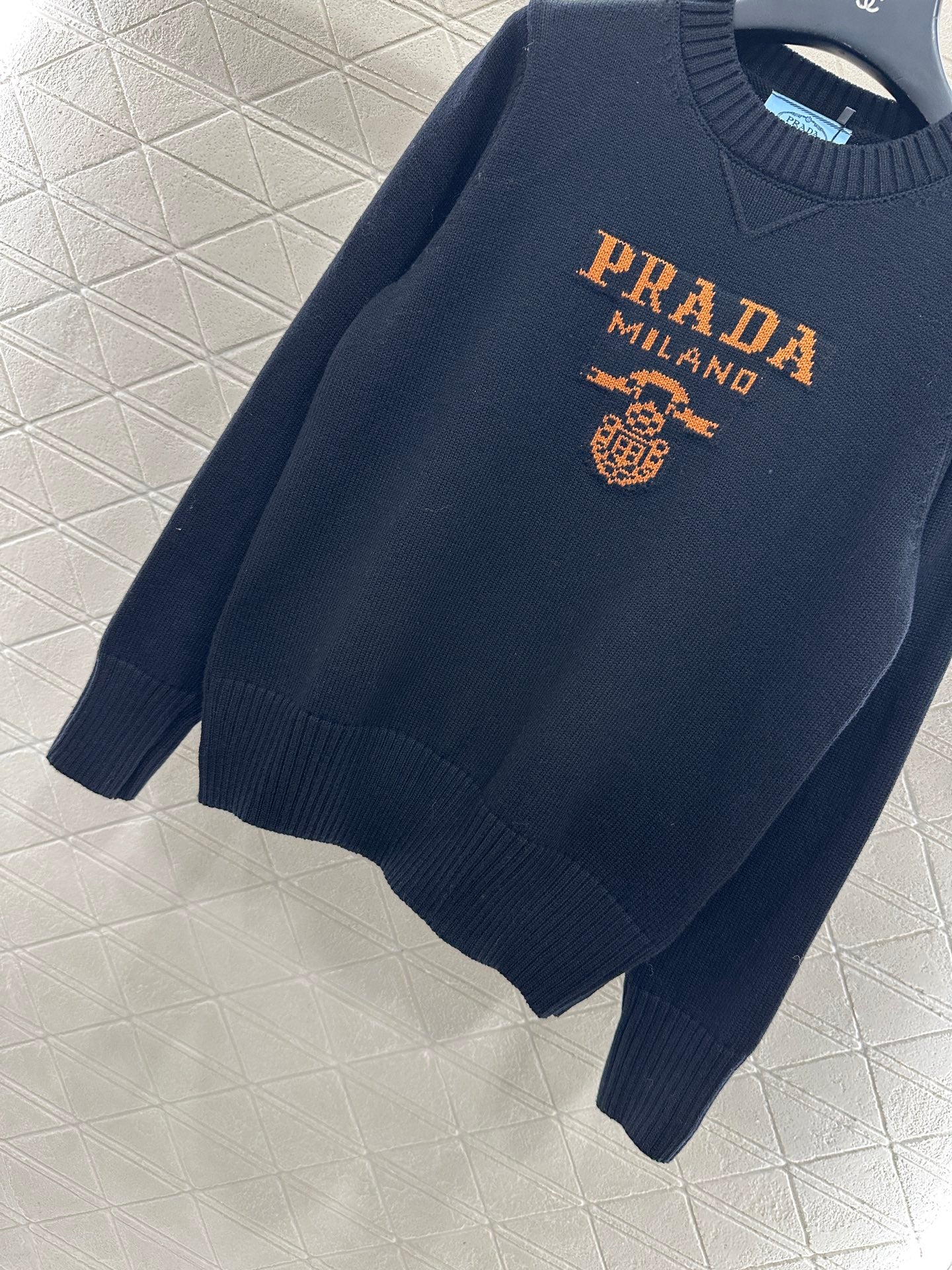 Logo loose pullover sweater