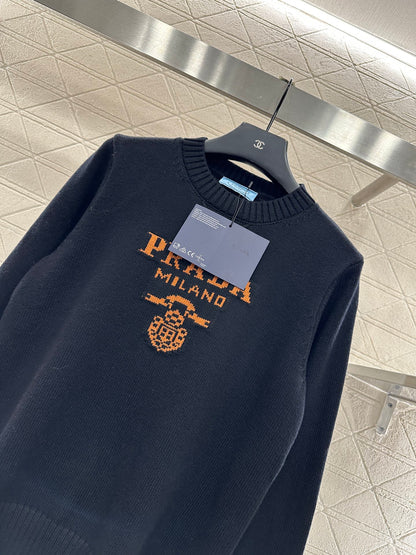 Logo loose pullover sweater