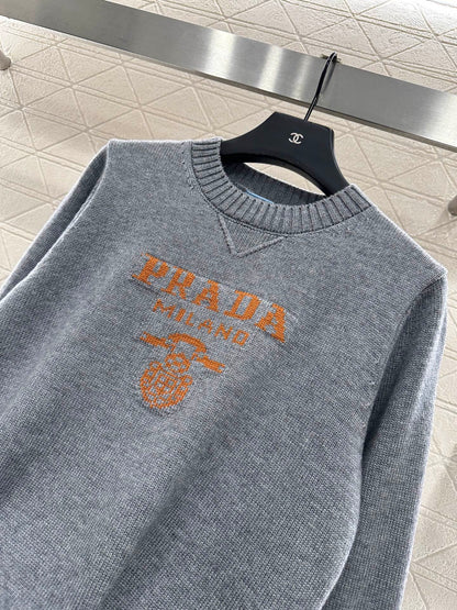 Logo loose pullover sweater