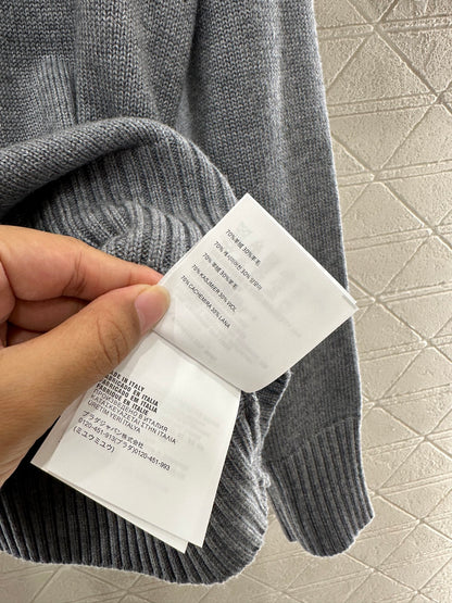 Logo loose pullover sweater