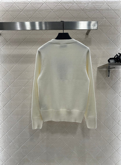 Logo loose pullover sweater