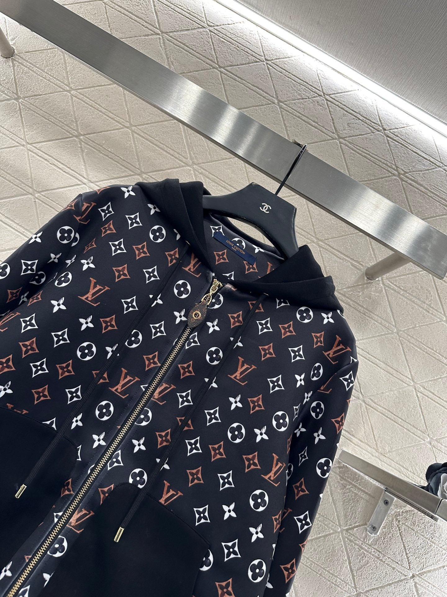 Printed hooded jacket