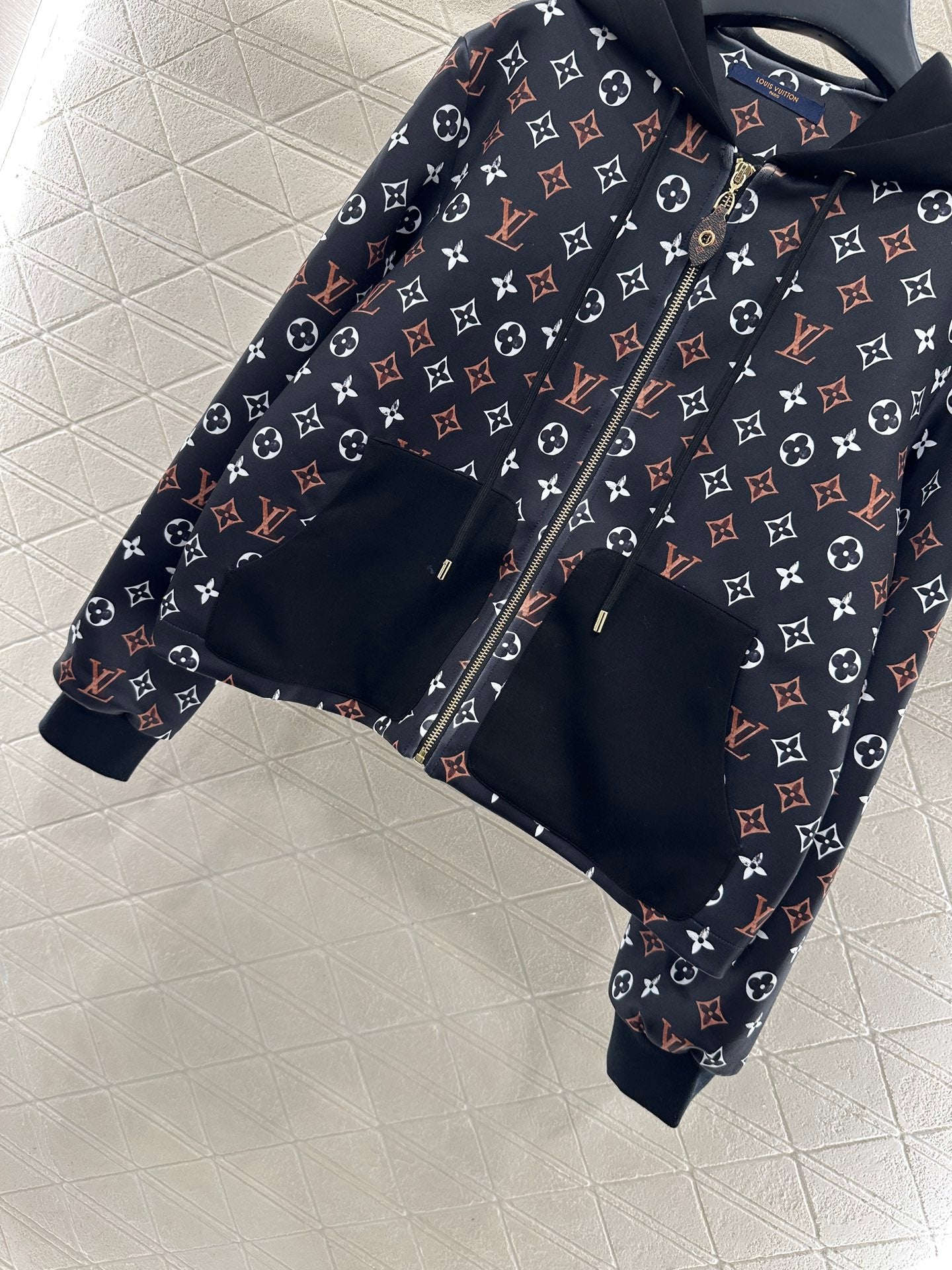 Printed hooded jacket