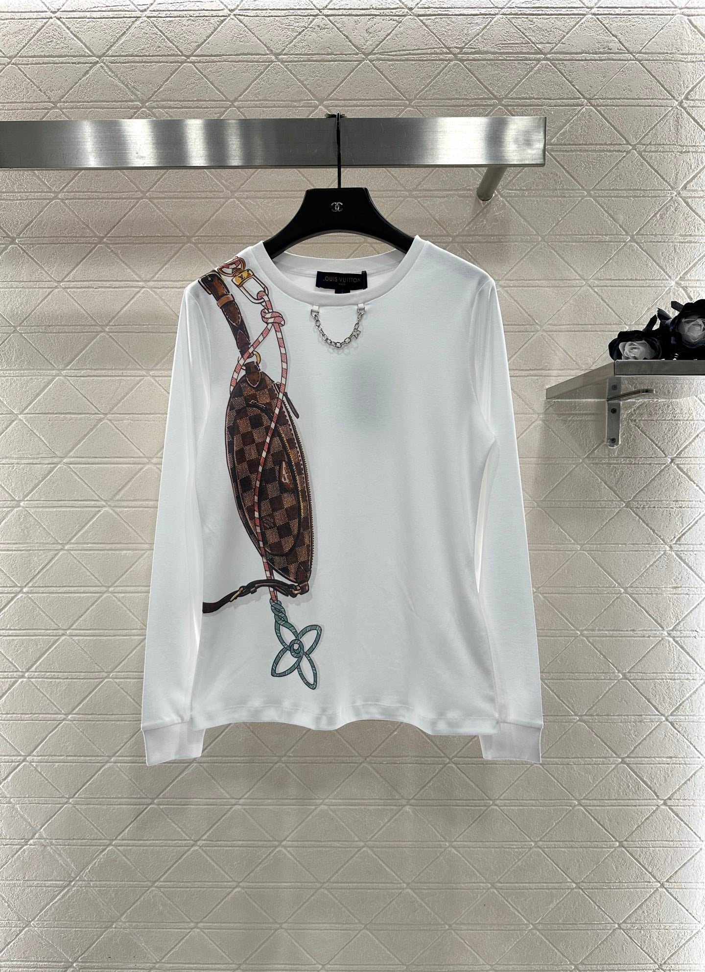 Chain printed long sleeved shirt