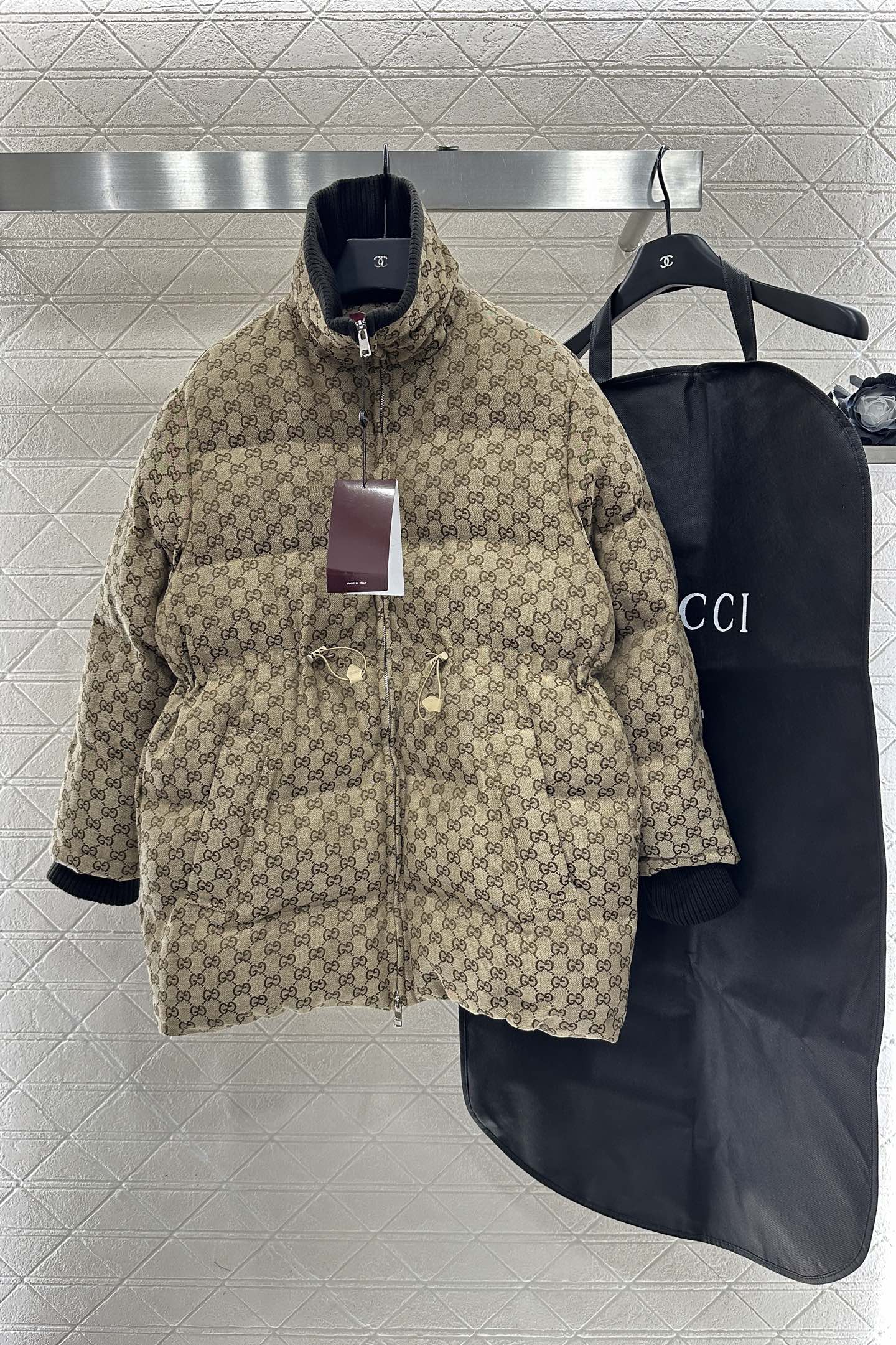 Jacquard mid length down jacket
