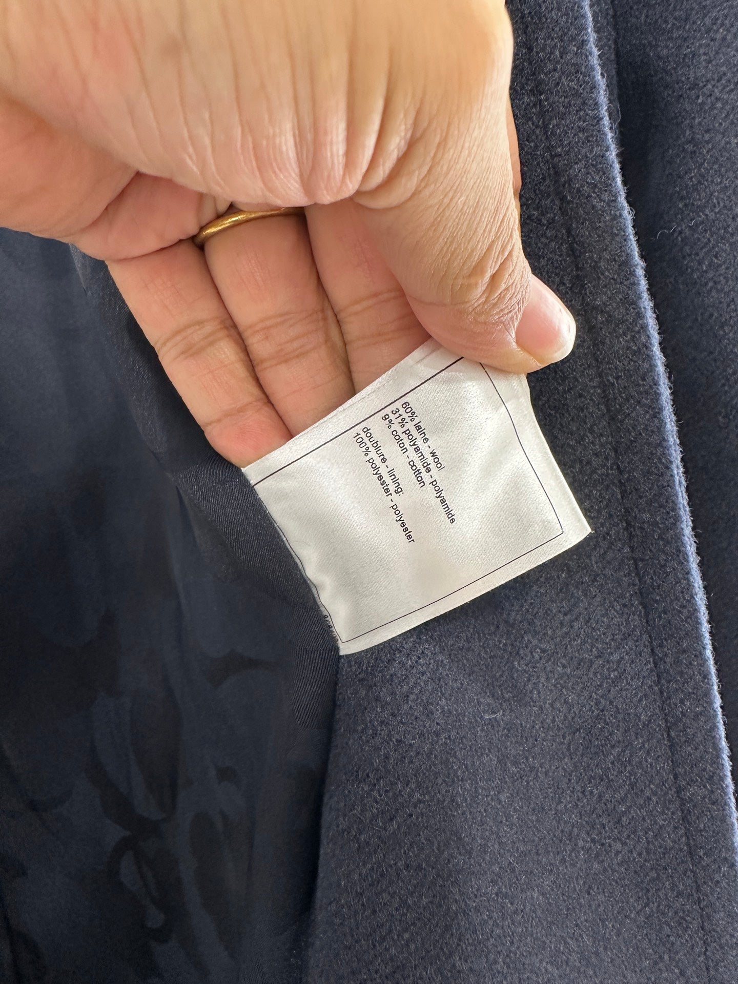 Front shoulder lapel long coat