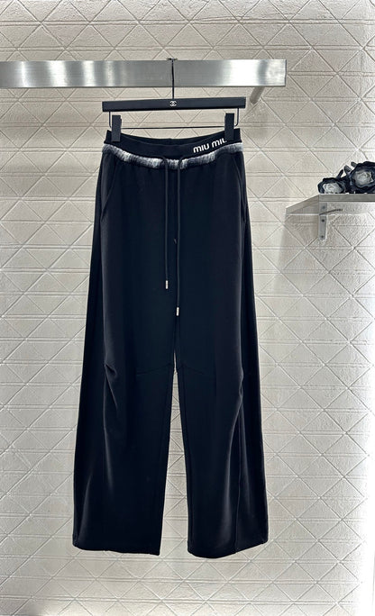 Wide leg curved knife pants