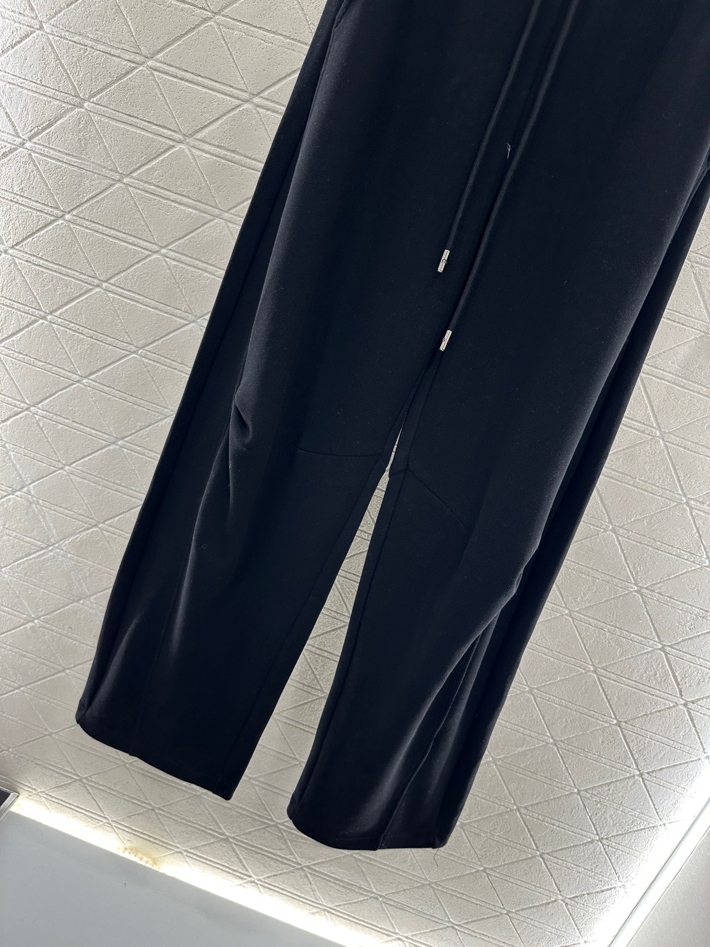 Wide leg curved knife pants