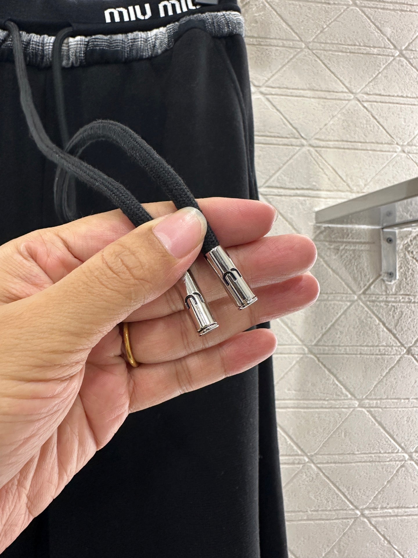 Wide leg curved knife pants