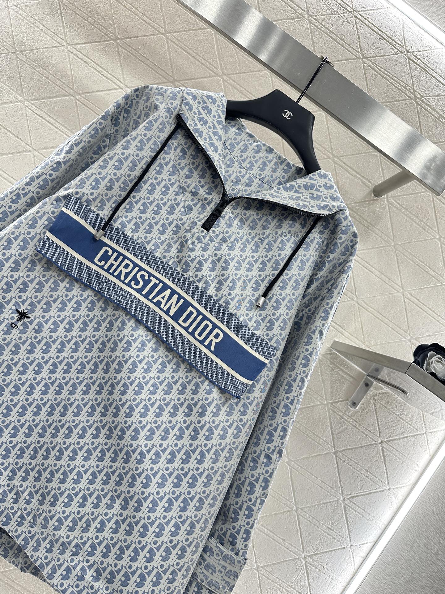 Jacquard hooded assault suit