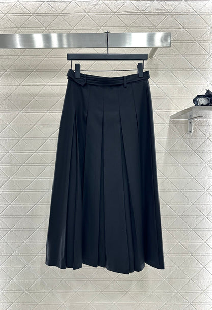 Mid length pleated skirt with waist belt