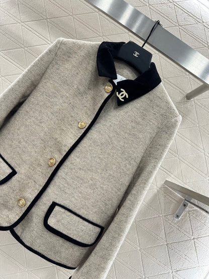 Contrasting color dress jacket