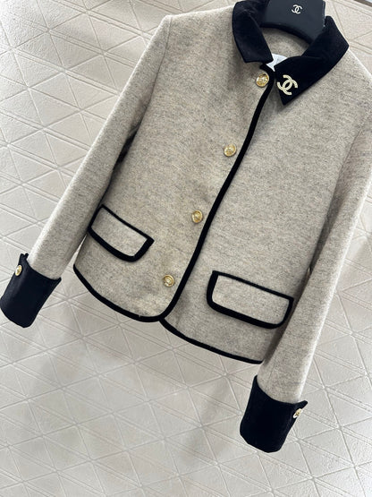 Contrasting color dress jacket