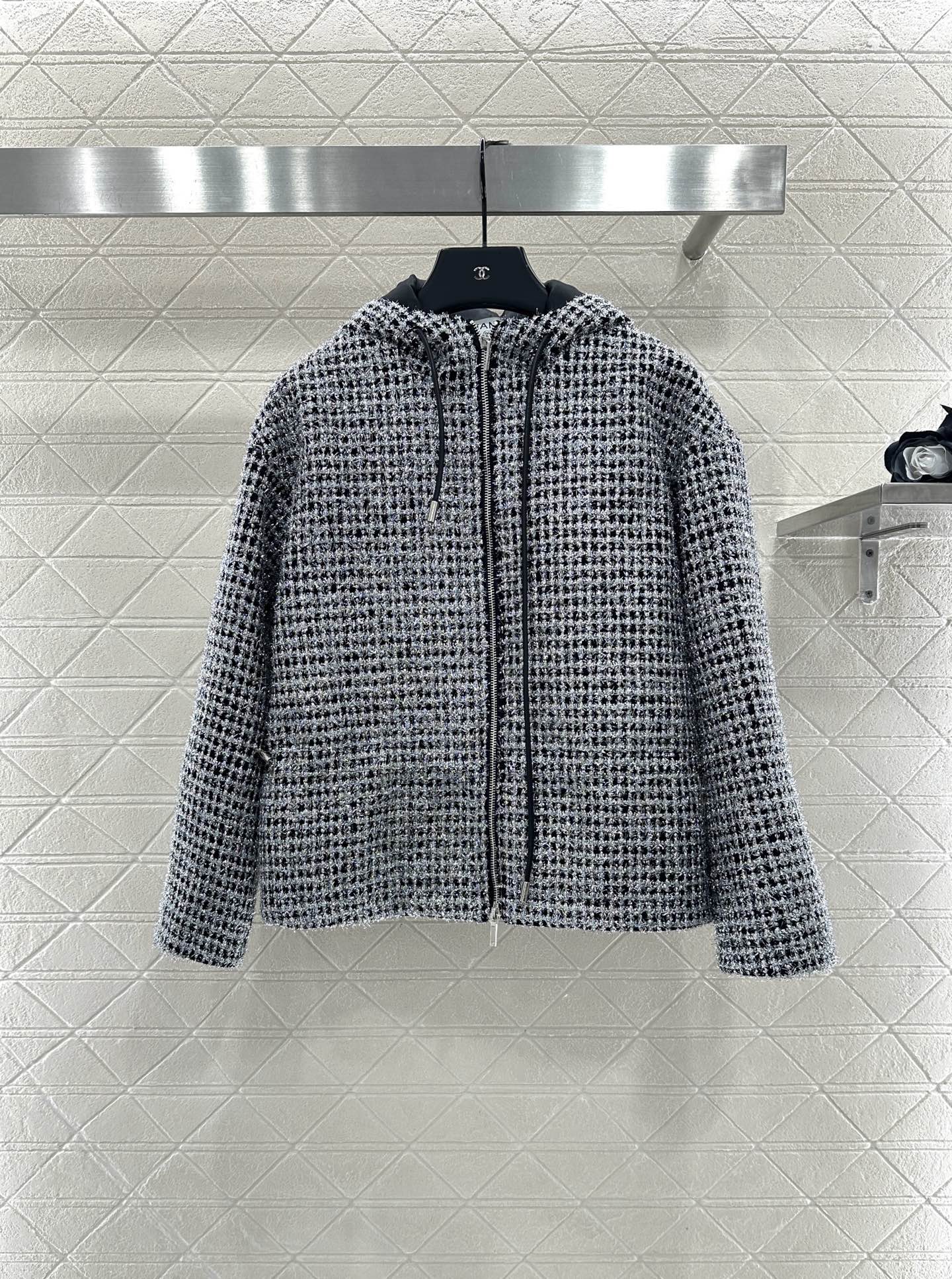 Hooded silver wire woolen jacket