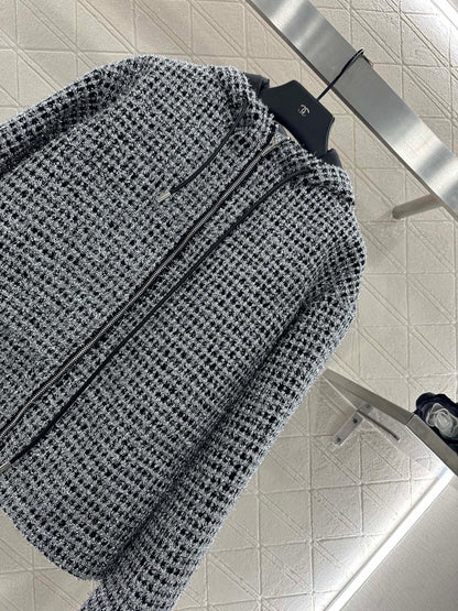 Hooded silver wire woolen jacket