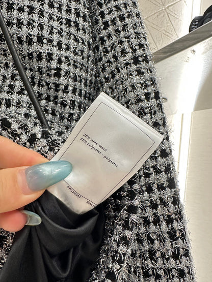 Hooded silver wire woolen jacket