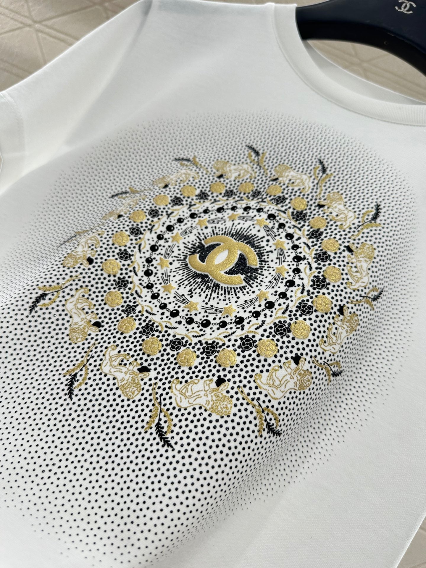 Embroidered Double C Logo 𝑇𝑒𝑒