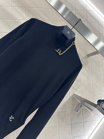 High neck chain knitted pullover sweater