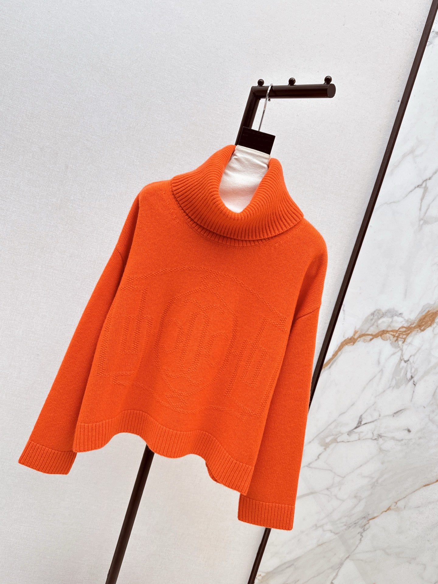 High neck cashmere sweater