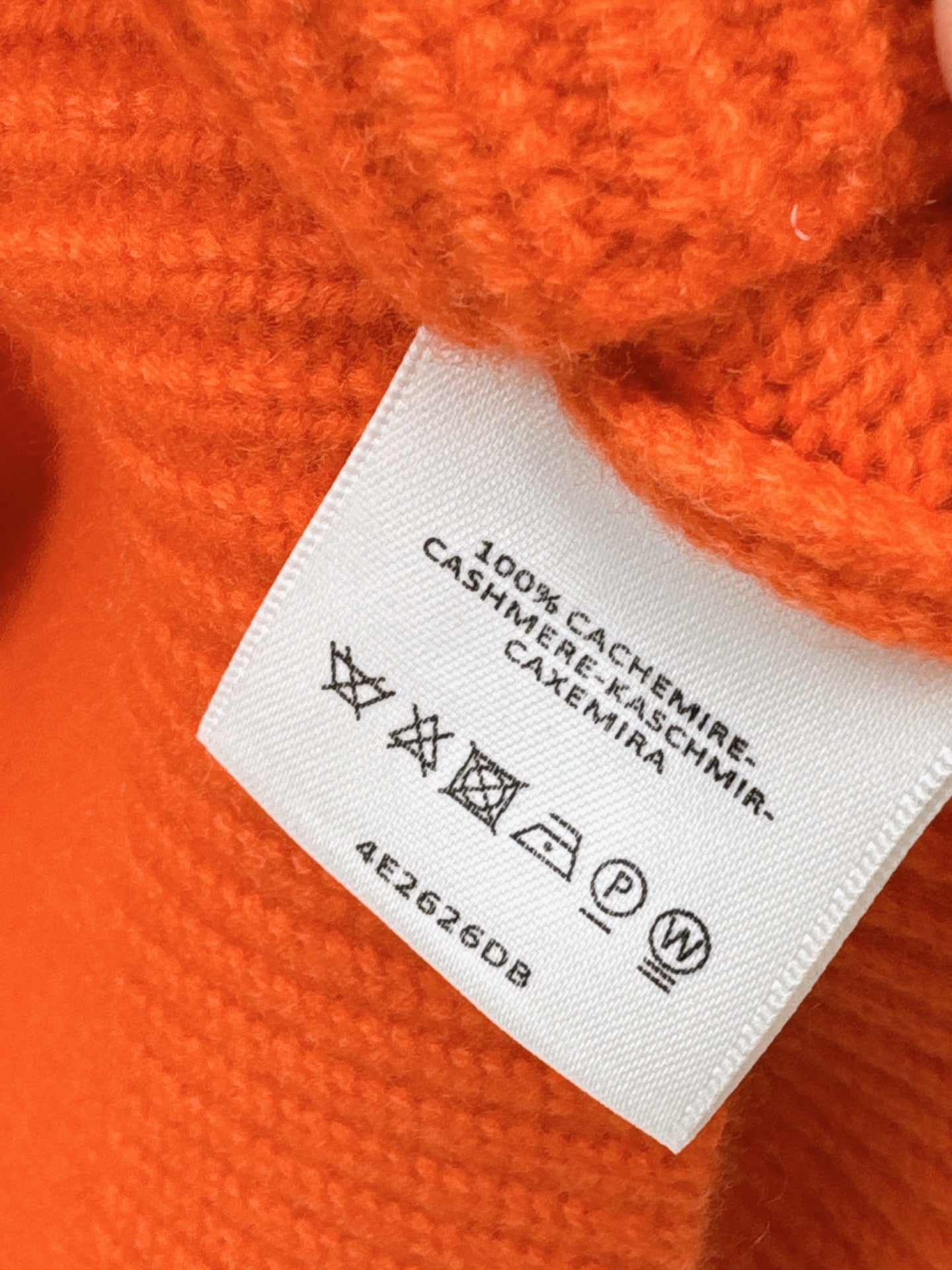 High neck cashmere sweater