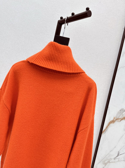 High neck cashmere sweater