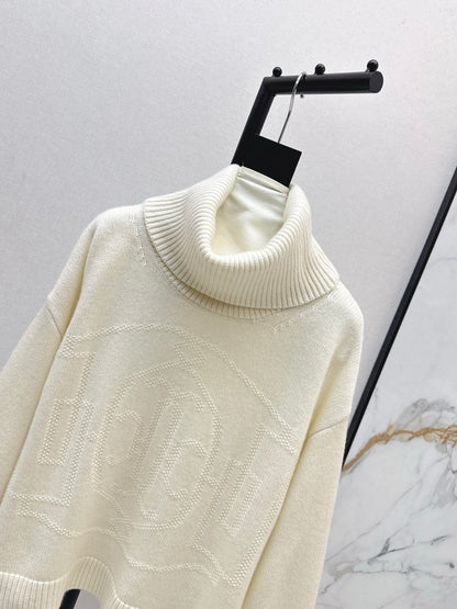 High neck cashmere sweater