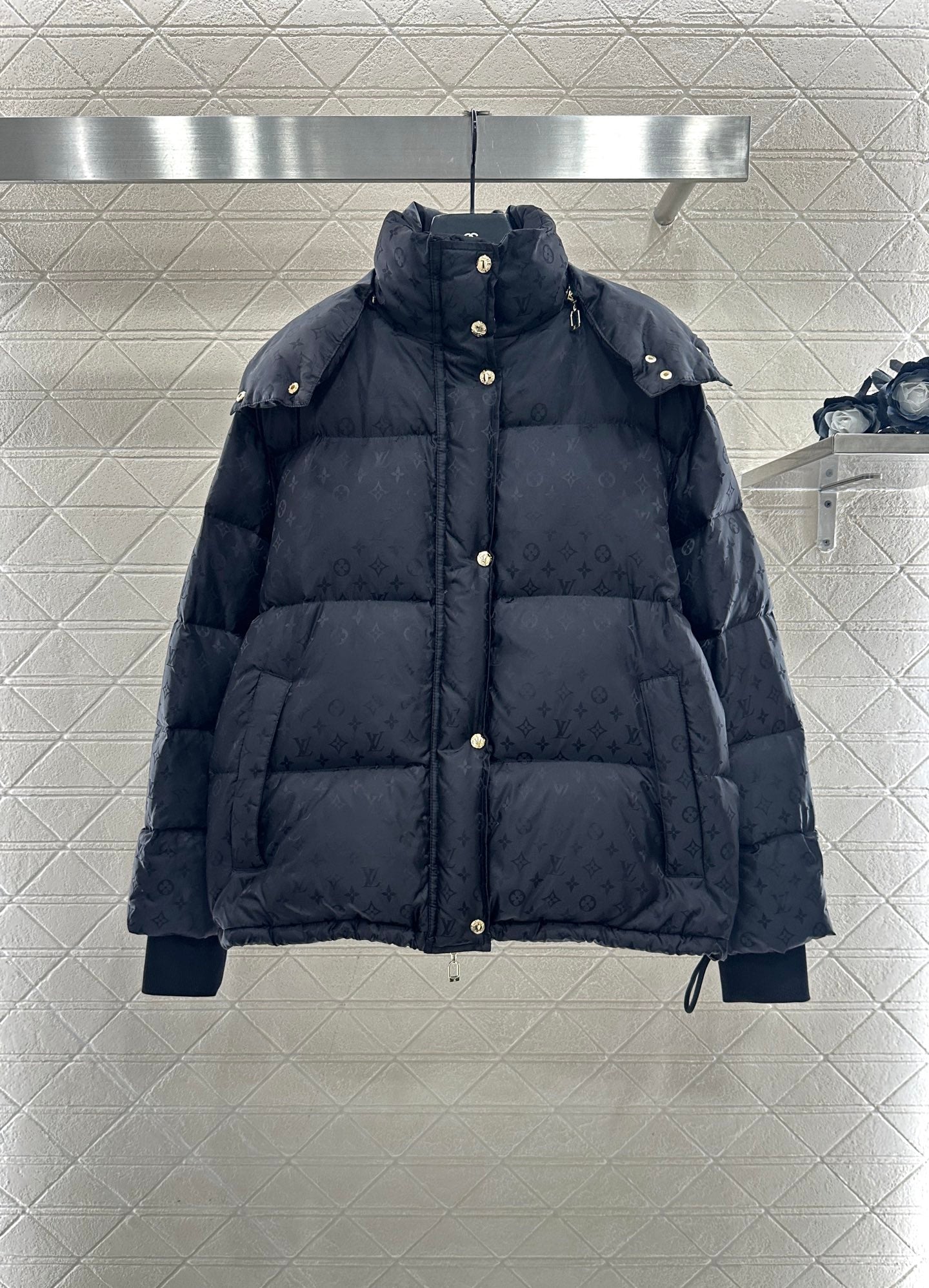Detachable hooded jacquard down jacket