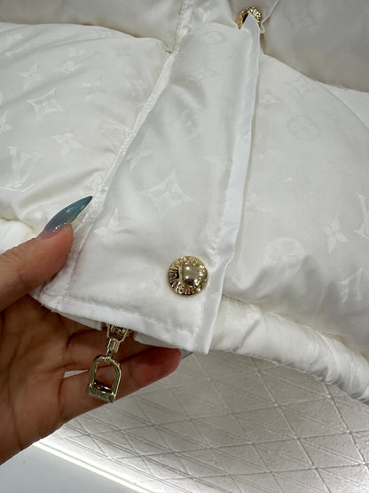 Detachable hooded jacquard down jacket