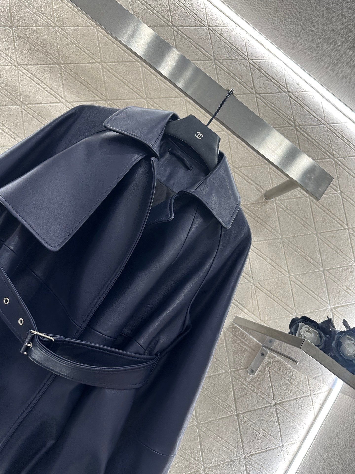 Belt shawl leather jacket