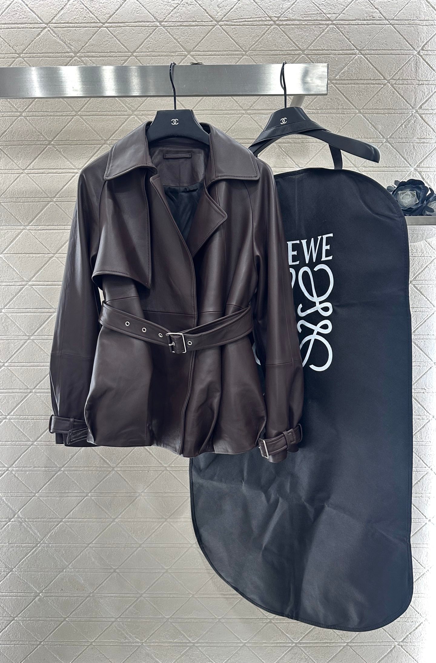Belt shawl leather jacket