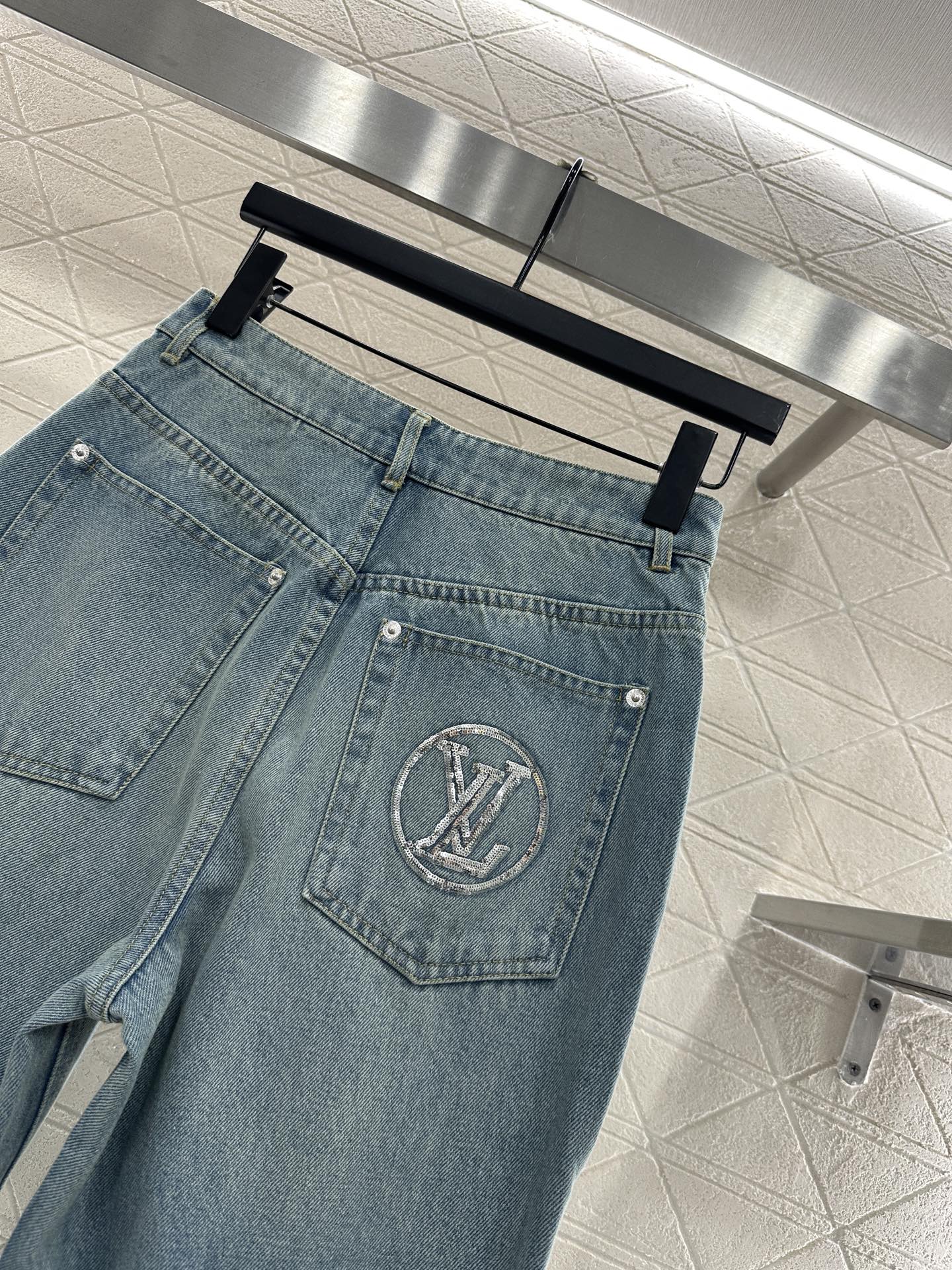 Embroidered sequined pants