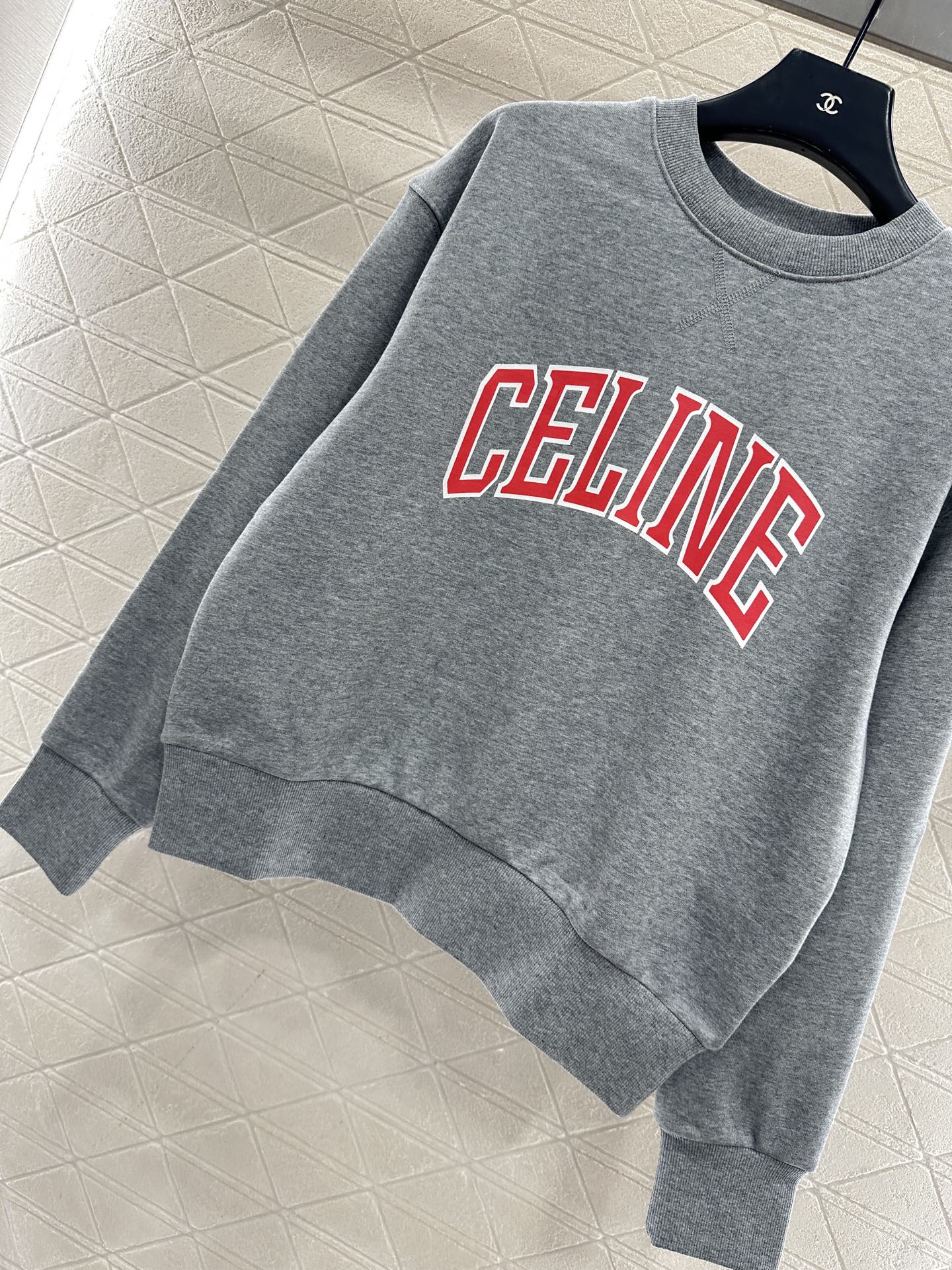 Round neck letter contrasting hoodie