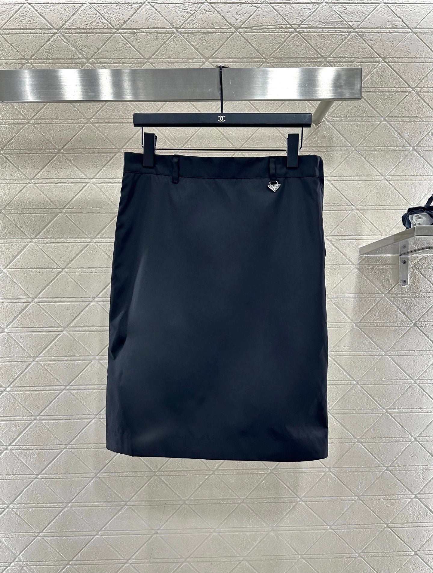 High waisted straight tube nylon skirt