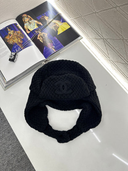Cashmere buckle skiing knitted hat