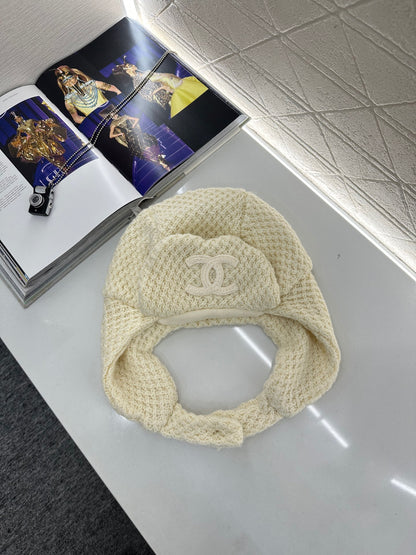 Cashmere buckle skiing knitted hat