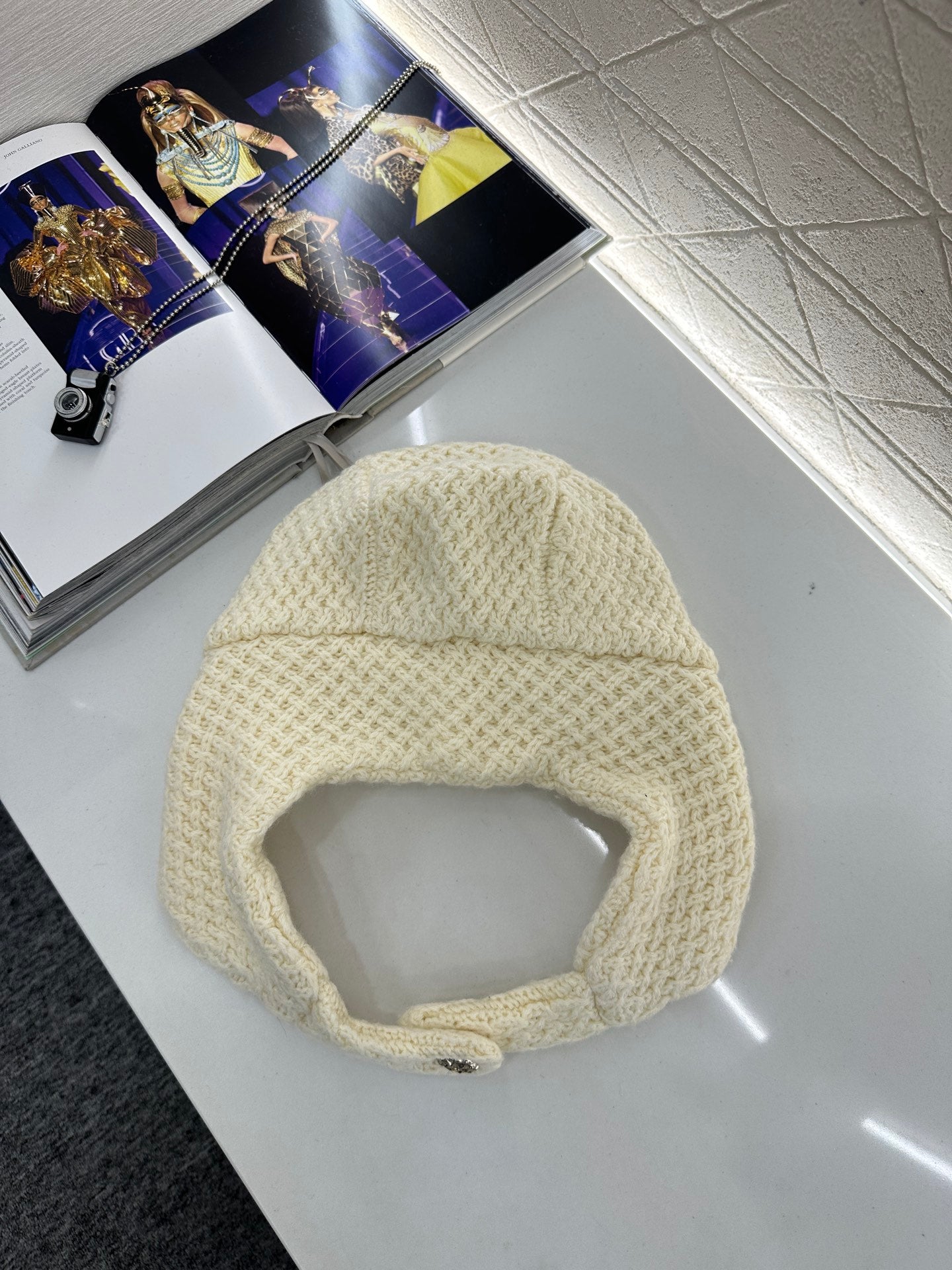 Cashmere buckle skiing knitted hat