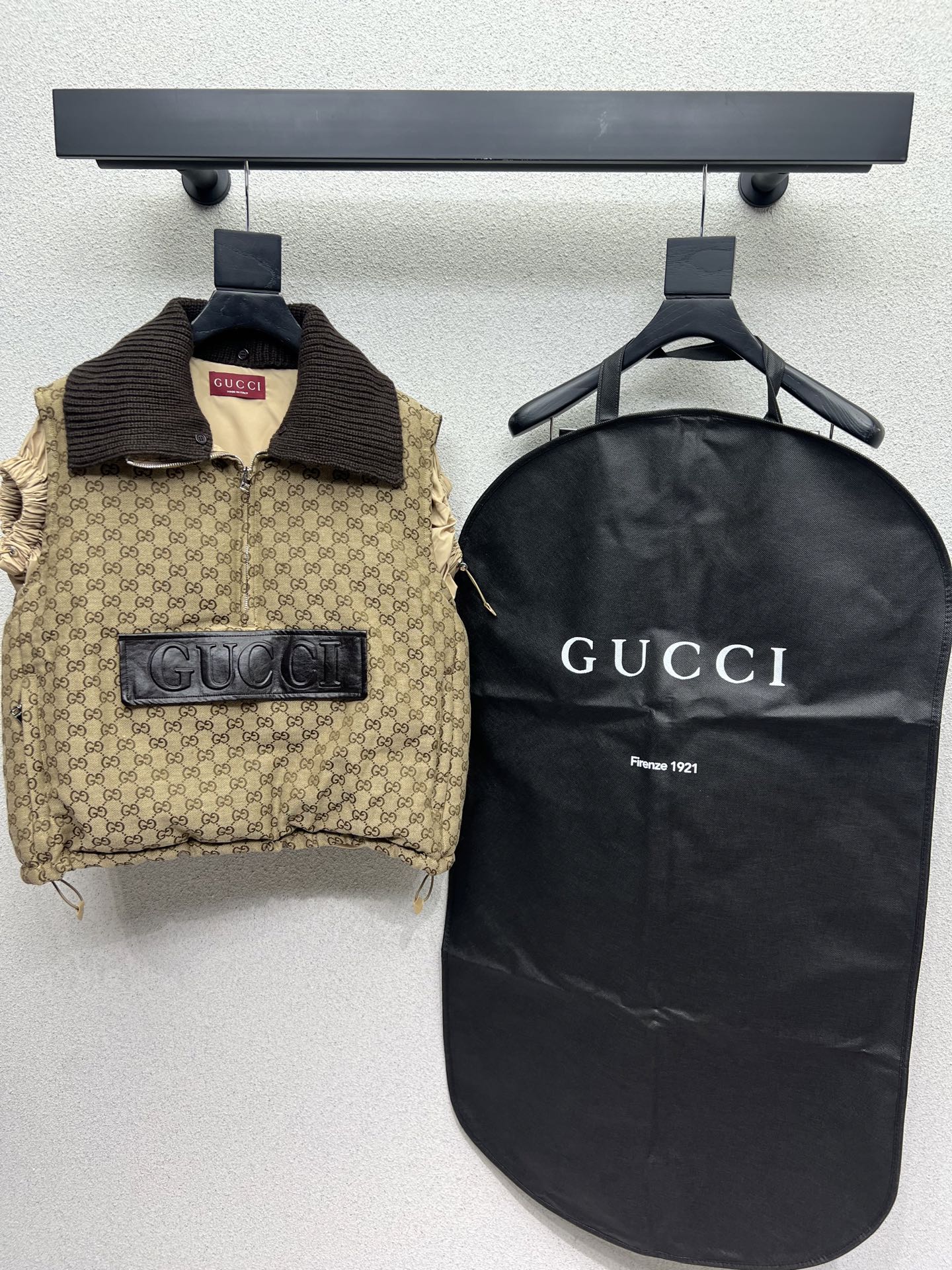 Old flower down jacket vest