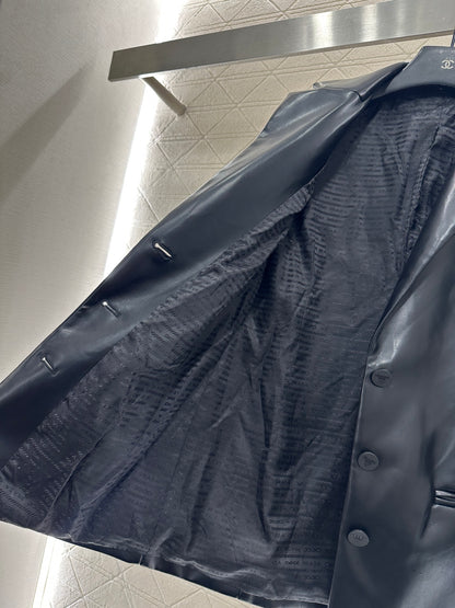 Silhouette leather suit jacket