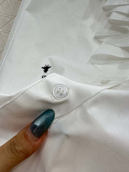 Stacked cake collar shirt