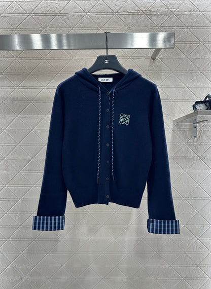 Hooded knitted cardigan