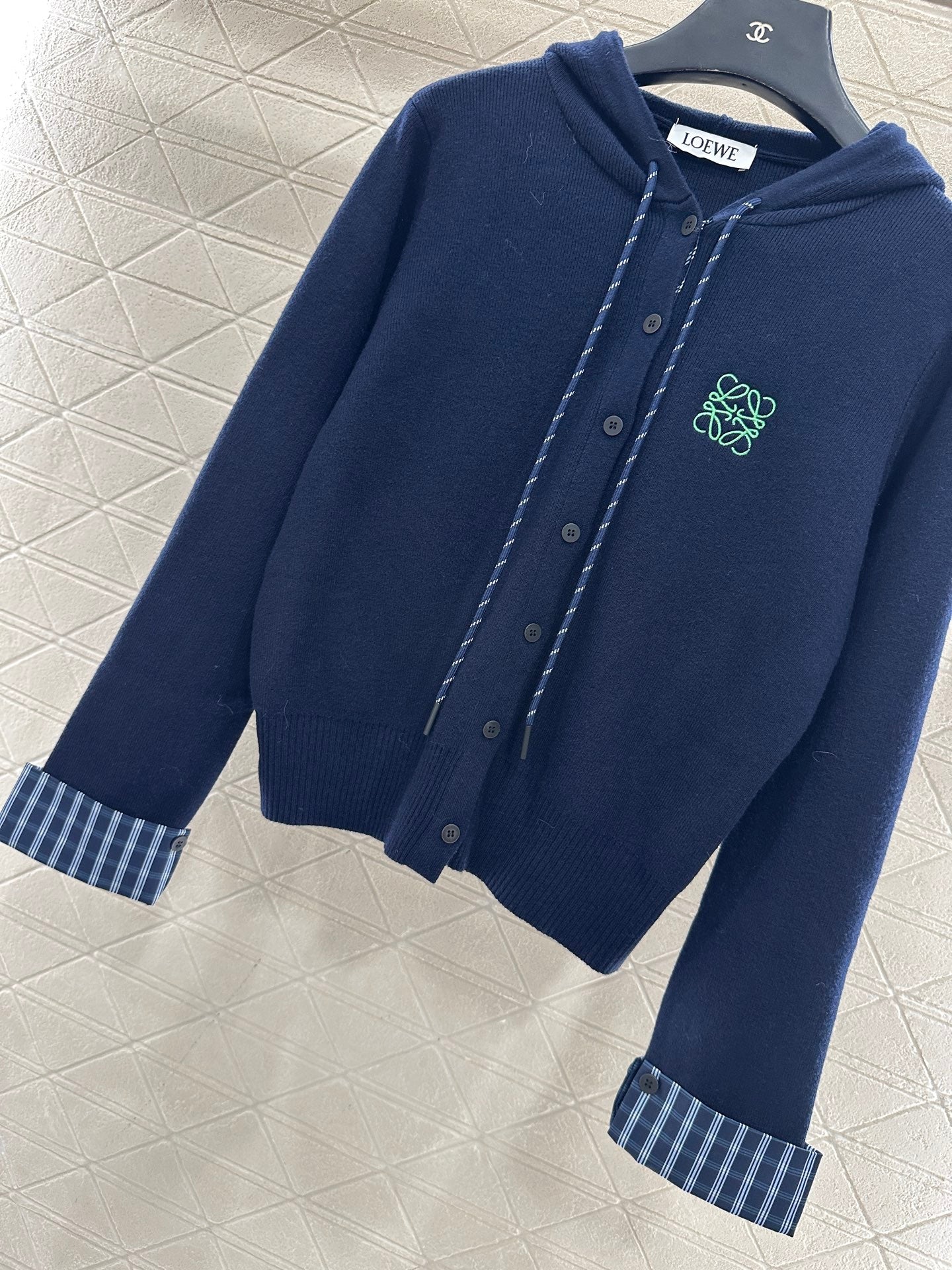 Hooded knitted cardigan