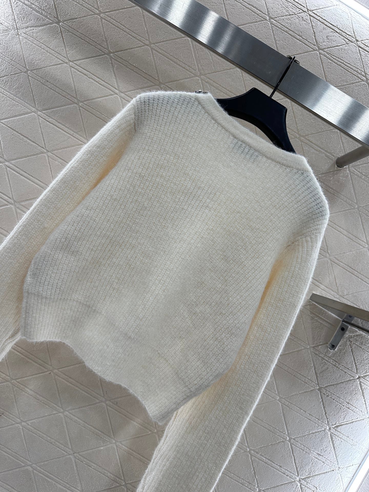 Nail bead knitted cardigan