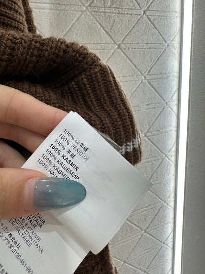 Color blocked lapel knit cardigan